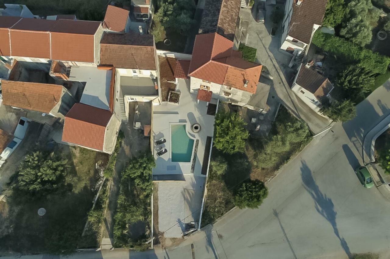 Villa Santa Eufemia Sutomiscica Buitenkant foto